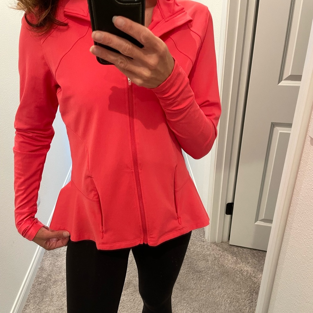 Coolibar Women's Diamond Cove Swim Jacket
UPF 50+
Color is in Radiant Coral